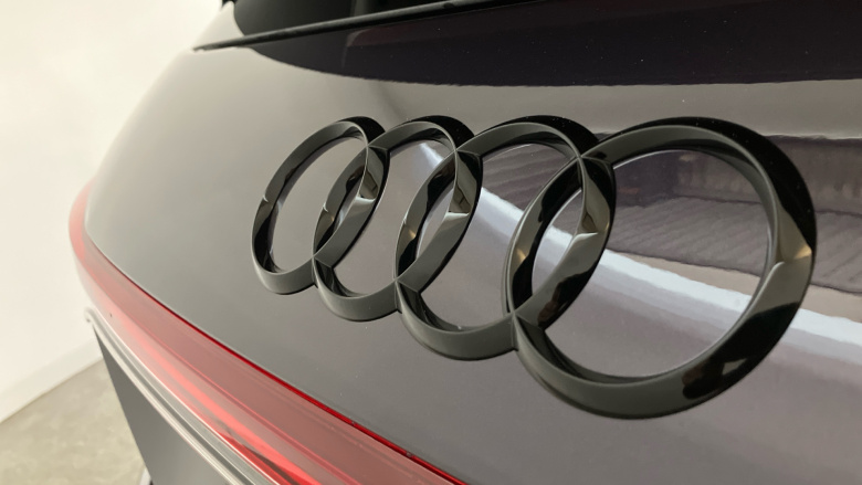 Audi Q4 e-tron 150kW 40 63kWh Black Edition 5dr Auto Electric Estate